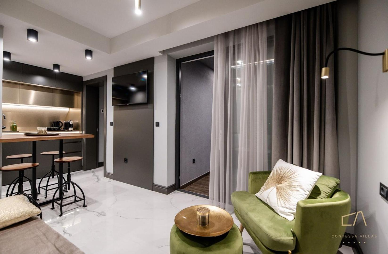 Luxury Apartments In Villa Curiera Malinska Exterior photo